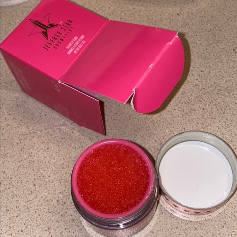Jeffree star lip scrub